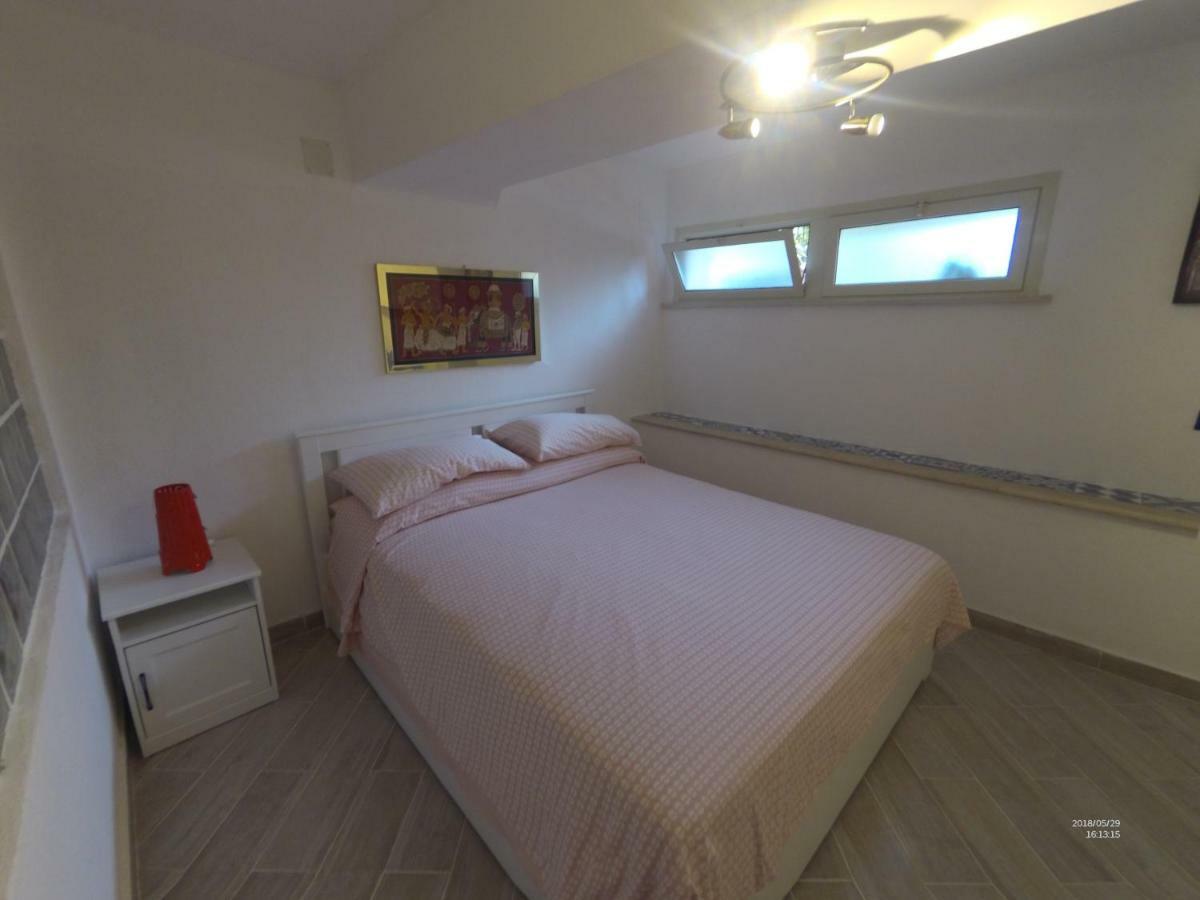 la petit maison Palerme Extérieur photo